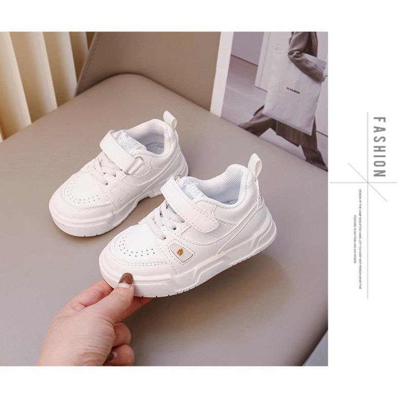 Children's board shoes soft sole light non-slip small middle-aged children's leather surface versatile sports and leisure shoes cross-border supply