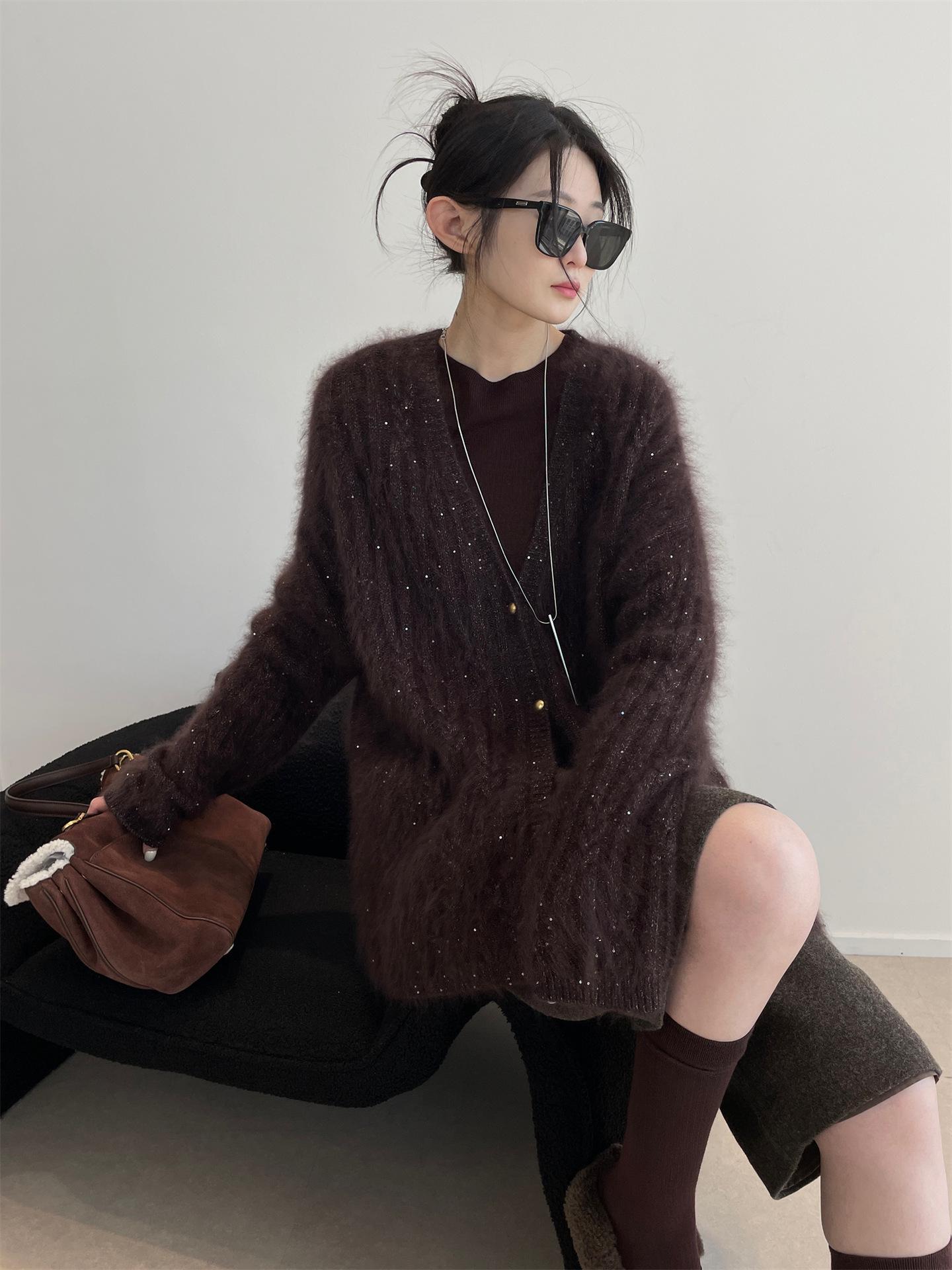 

Роскошный кардиган из южноафриканского мохера и итальянской люрексной пайетки One Size