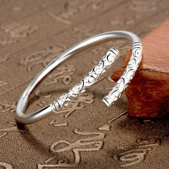 Brățară Stea Placată cu Argint de Ziua Îndrăgostiților pentru Femei - Cadou Trendy în Stil Douyin pentru Cea Mai Bună Prietenă