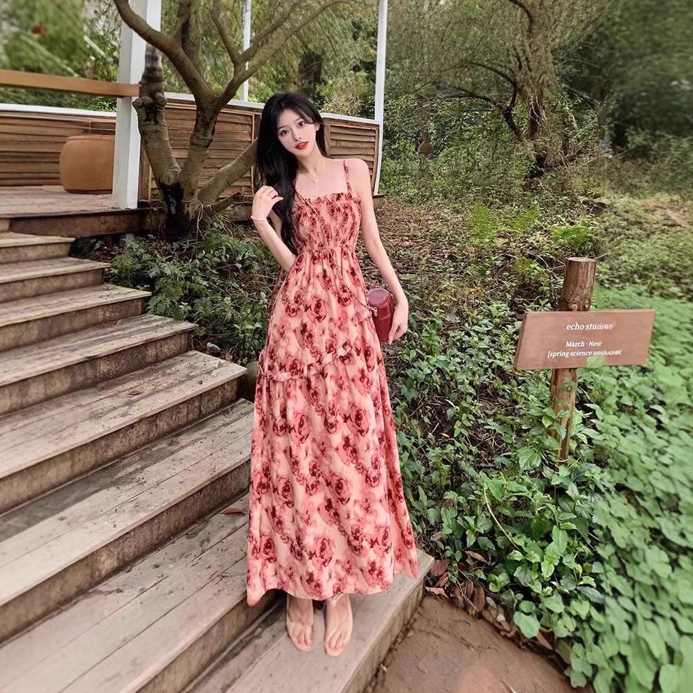 

Женский облегающий талию сарафан на тонких бретельках с цветочным принтом «Ретро роза» | Коллекция Лето 2024 Extra Large красный