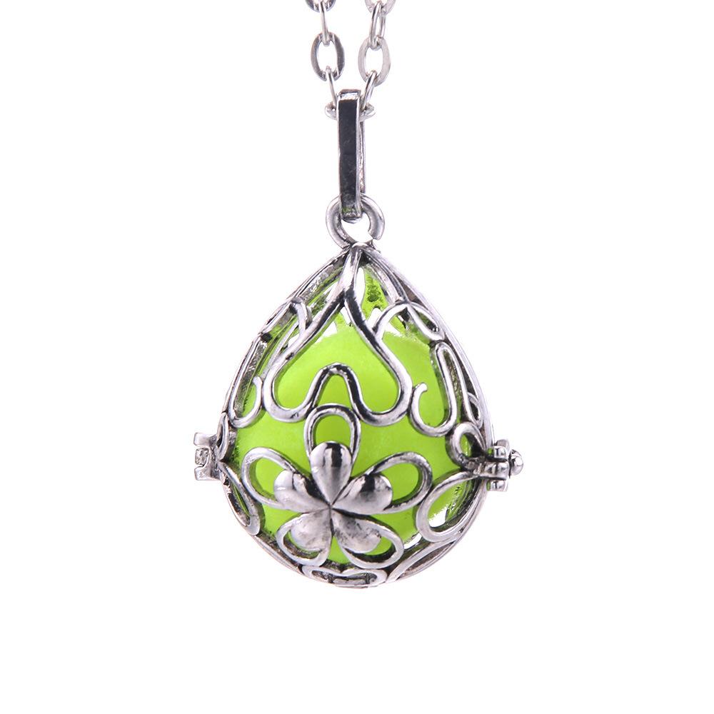 Hot-selling Aromatherapy Ancient Silver Style Cage Type Hollow Necklace Essential Oil Diffuser Perfume Box Ancient Hanfu Accessories