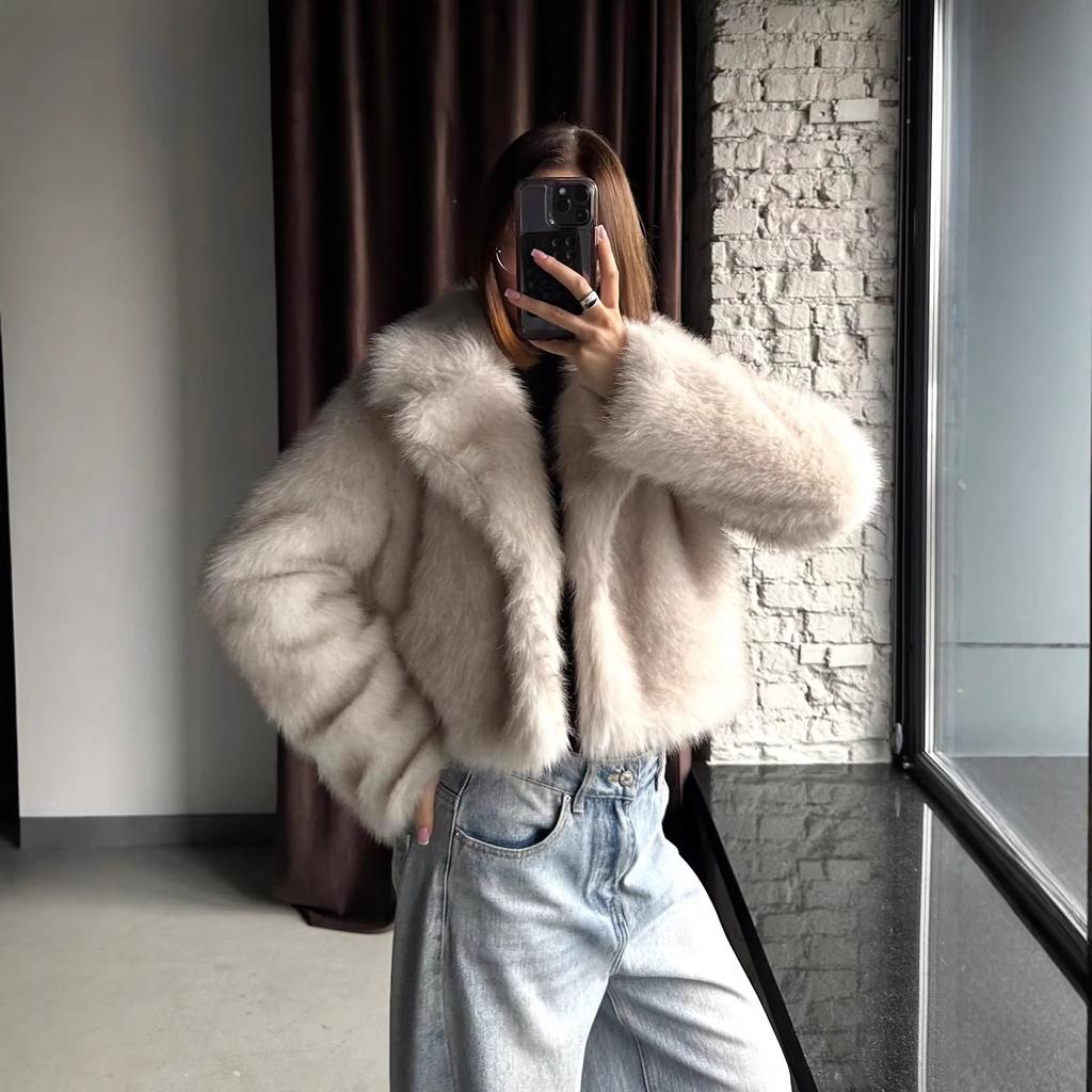 Autumn And Winter New Imitation Fox Fur Jacket, Suit Collar Loose Short Fur Women'S Clothing, Fur Temperament Commuting