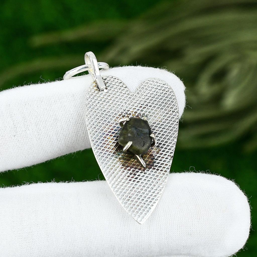 Friendship Day Sale Natural Moldavite Quartz Rough 925 Silver Pendant Jewelry