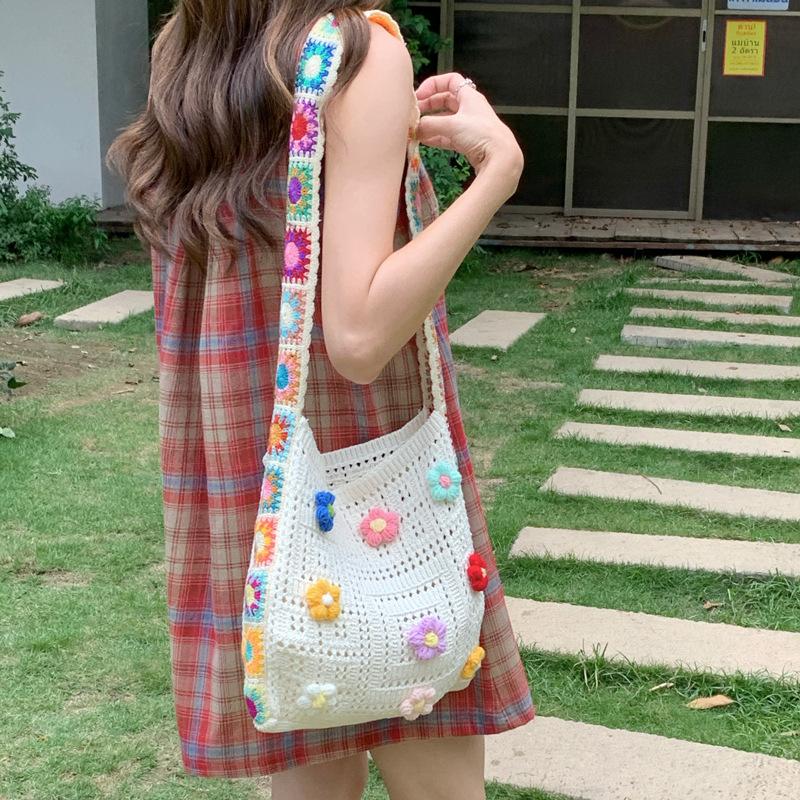 Retro Flower Women's Knitted Crossbody Bag Vintage Plaid Ladies Vacati Knit Handbags Large Capacity Female Tote Shoulder Bags