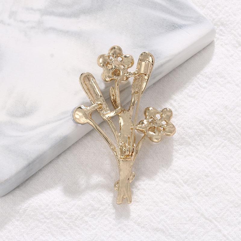 Broșă Florală de Lux cu Strasuri în Stil Coreean - Pin Elegant pentru Guler de Damă
