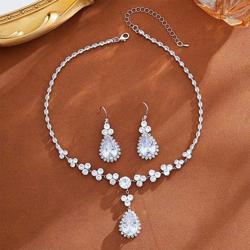French Zirconia Water Drop Earring & Necklace Set - Elegant, Retro Clavicle Chain for a High-End Look