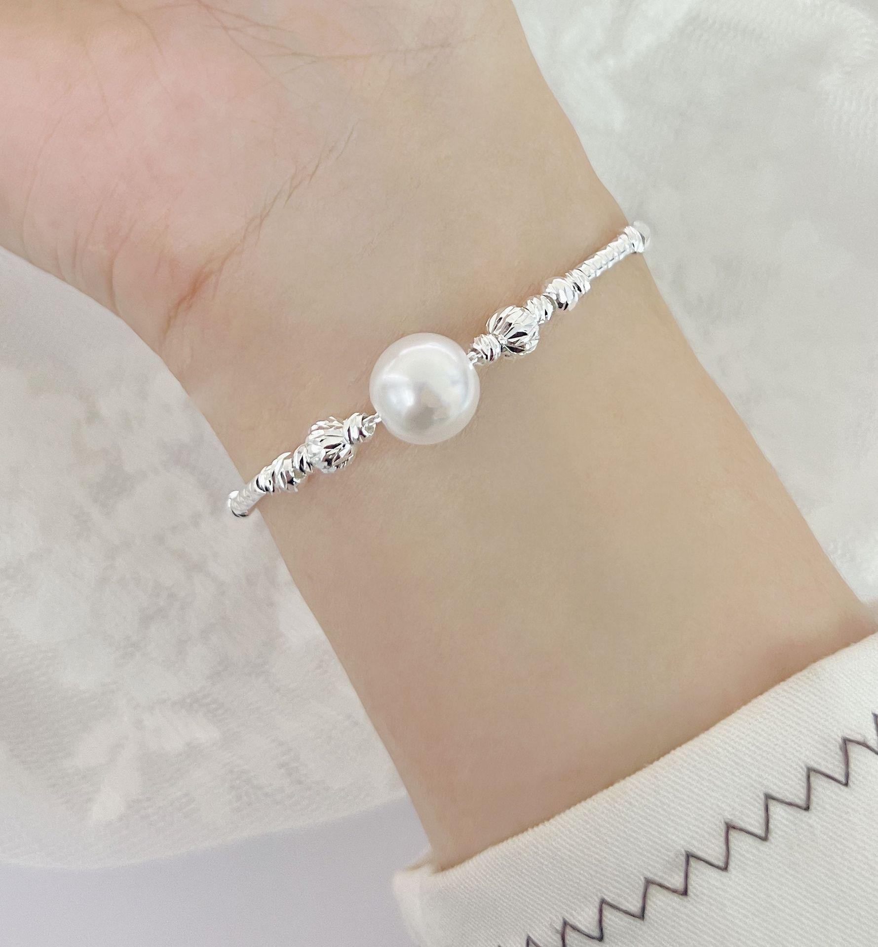 

Изысканный женский браслет с одной жемчужиной: Легкая роскошь и ниша, новый стиль высокого класса 2024