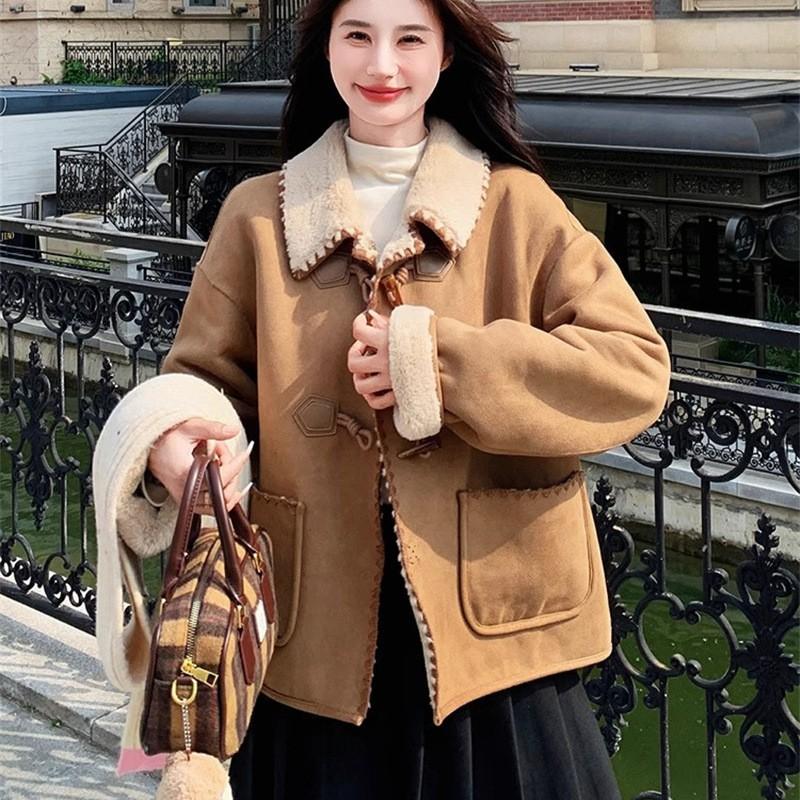 Womens Short Faux Suede Coat With Horn Buttons Sherpa Lining Loose Fit Winter Outerwear Petite