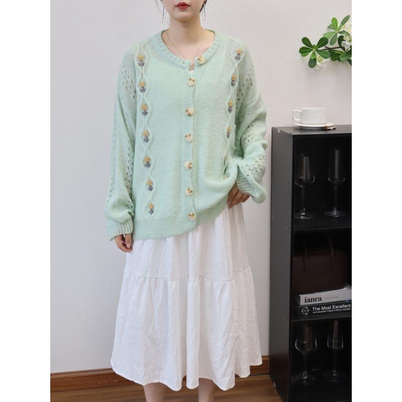 

Ранняя осень новый тонкий ажурный вязаный кардиган с вышивкой мягкий восковой свободный нежный ветер длинный рукав свитер куртка женская one size fits all зелёный