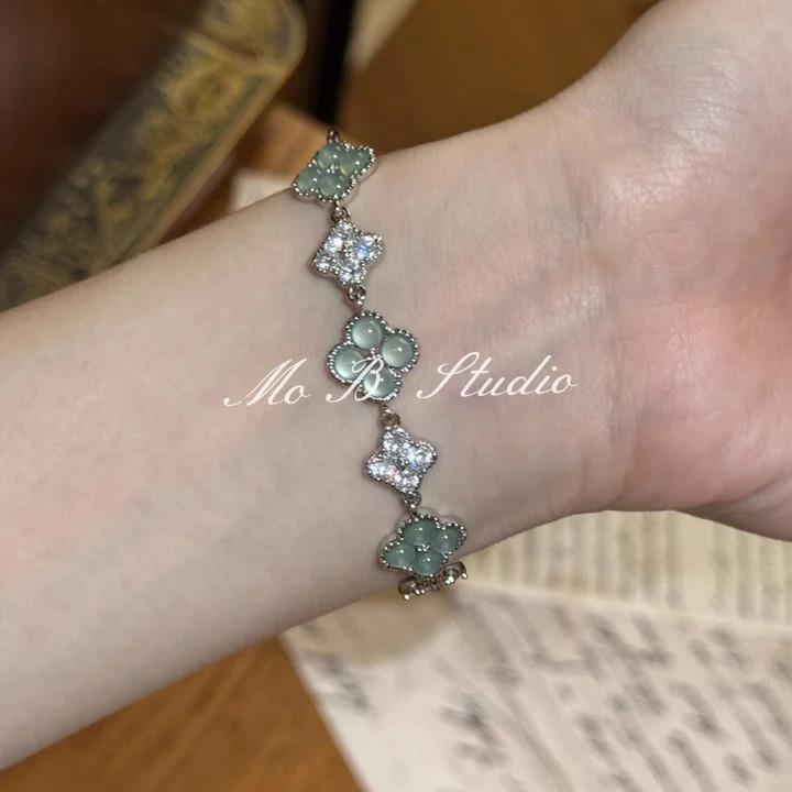 Korean Zircon Square Link Bracelet With Elegant Geometric Design For Women