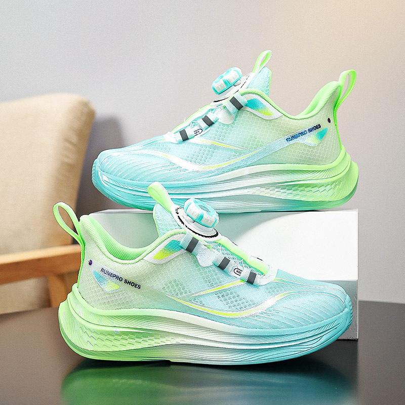 Boys' shoes spring and summer new children's sports shoes medium and older children's single mesh breathable mesh cloth training shoes running trend
