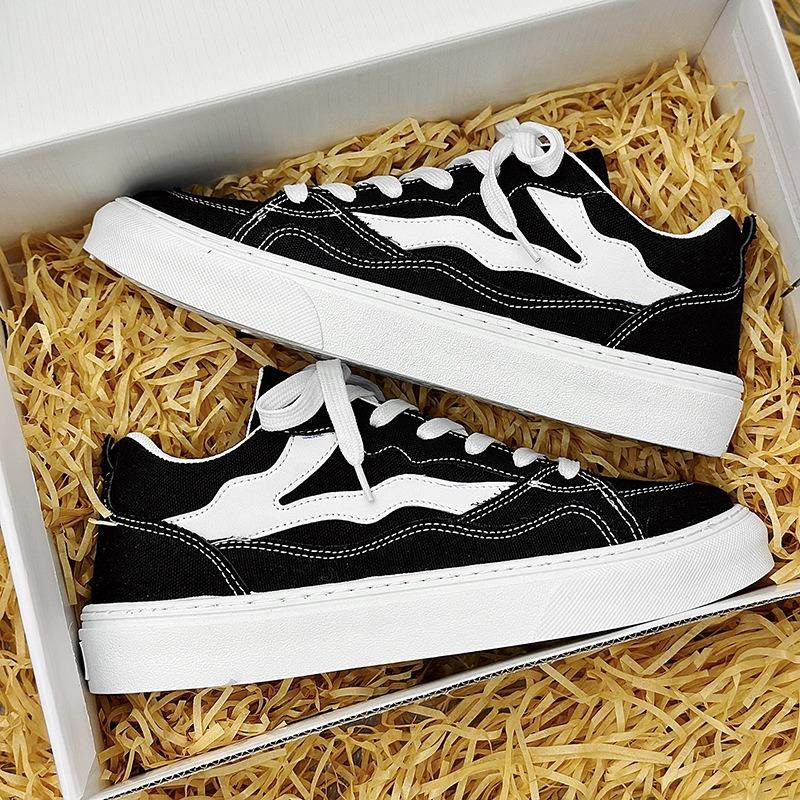 Men's shoes spring new student trend low-top breathable versatile shoes men's soft-soled heightening sports trendy shoes