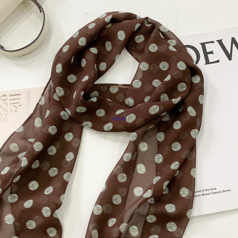 Brauner Seidenschal mit Tupfen: Vielseitiges Haarband mit Bindeband & Accessoire für Frauen 2025