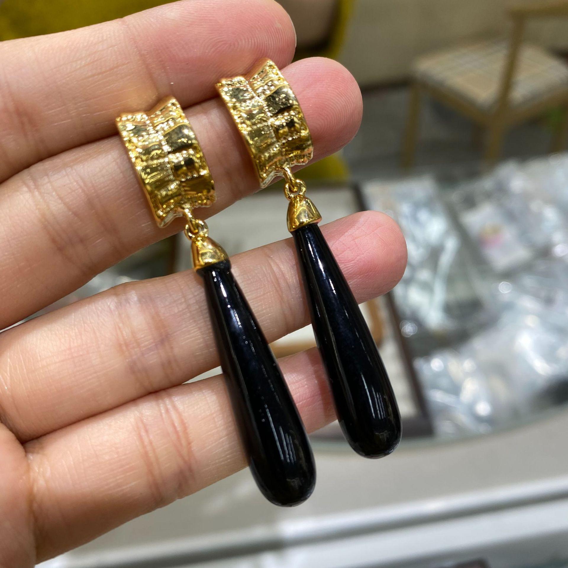 Fashion Long Earrings, French Water Drop Pendant Earrings, Black Personalized Versatile Light Luxury Earrings