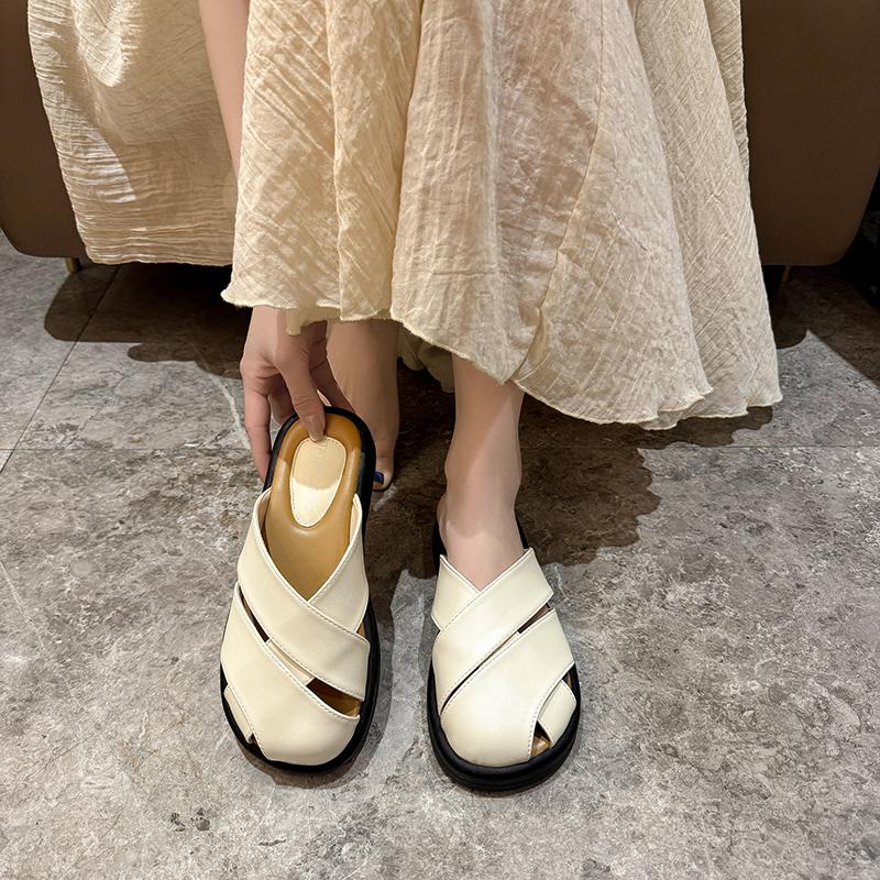 Fashion 2025 New Cover Toe Loafers Slippers Women New Summer Sexy Low Sandals Casual Non Slip Basic Rome Slides Fashion Women Shoes