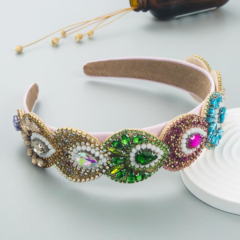 Fashionable New Style Shiny Crystal Hairband, Versatile and Elegant, A High-end Hair Accessory.