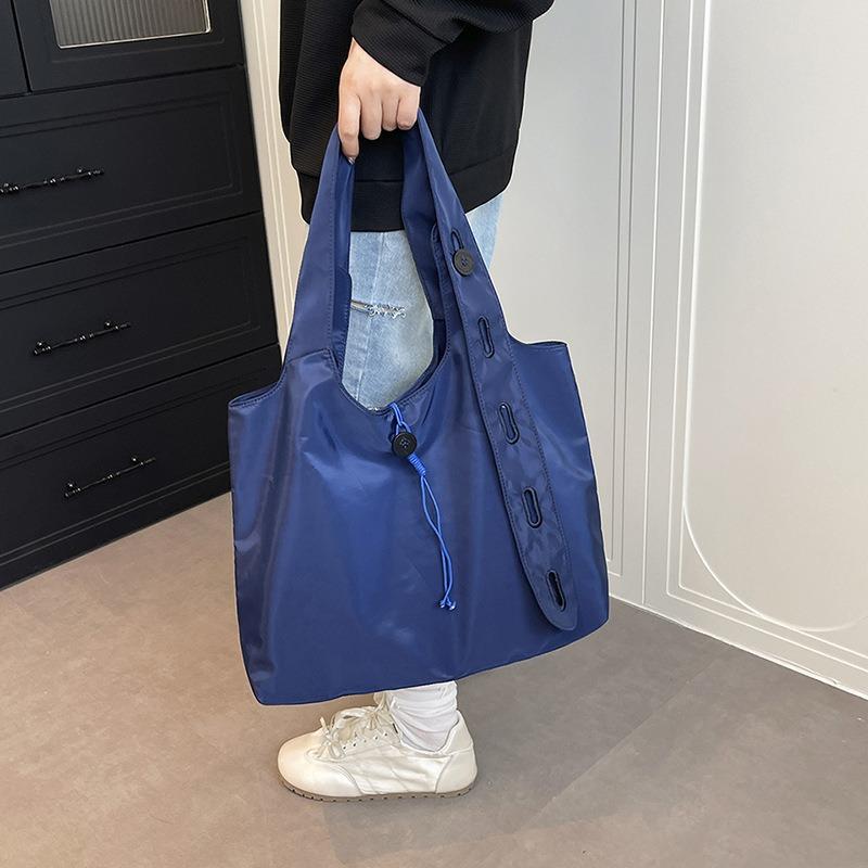 Nylontasche Damen neue Herbst große Kapazität Schultertasche Modetrend extra-große Tasche