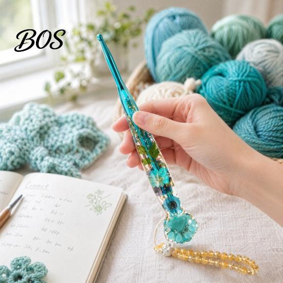 Resin Floral Crochet Hook Hook, Dried Flower Clear Handle Hand Sore Prevention Tool Metal Head with Beaded Wristlet for Arthritis Beginners