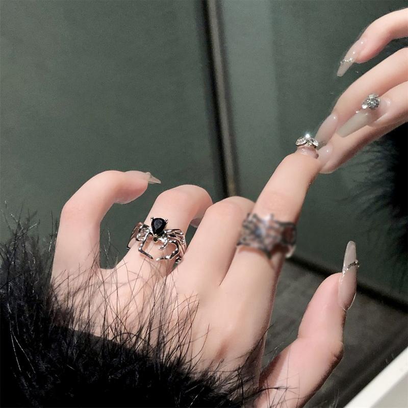 Gothic Punk Irregular Spider Webs Zircon Opening Ring Women Black Crystal Dark Animal Rings Hip Hop Fashion Party Finger Jewelry