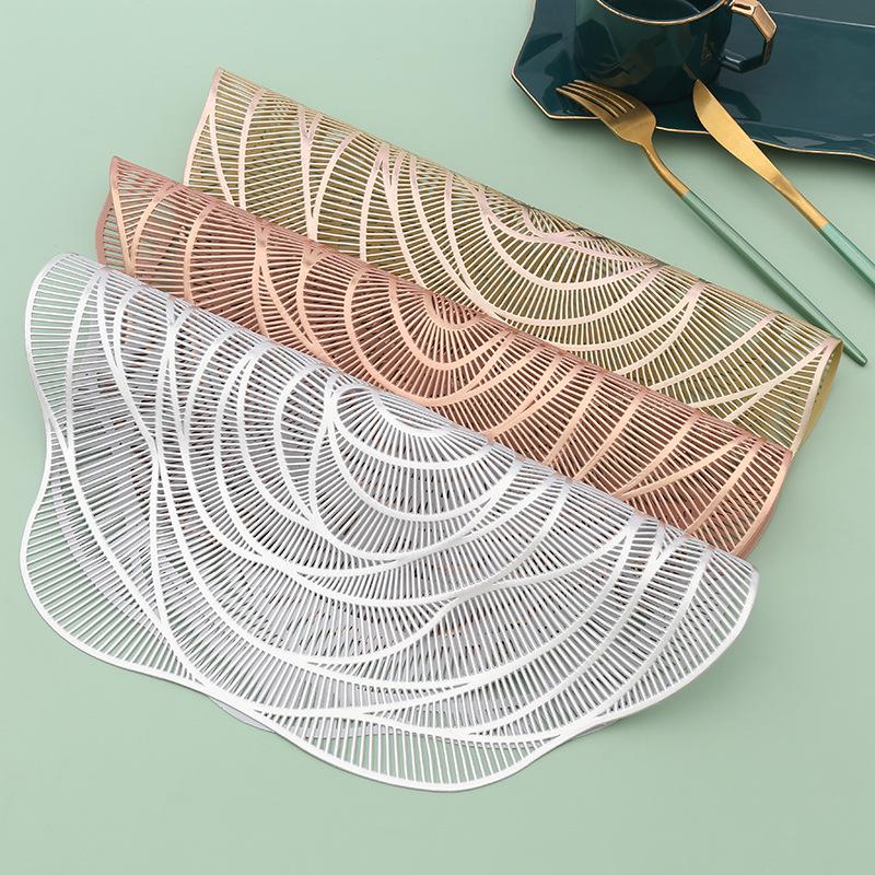 6/4pcs Creative Flower-shaped Placemat Banquet Dining Table Mat PVC Hollow Decor Cushion Elegant Home Coaster Dinner Table Pad