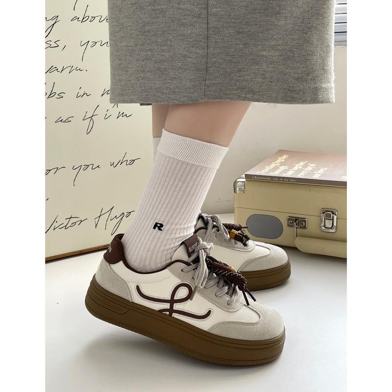 Autumn New Wasteland Style Fashion Commuting Versatile Casual Board Shoes Platform Round Head Lace-up