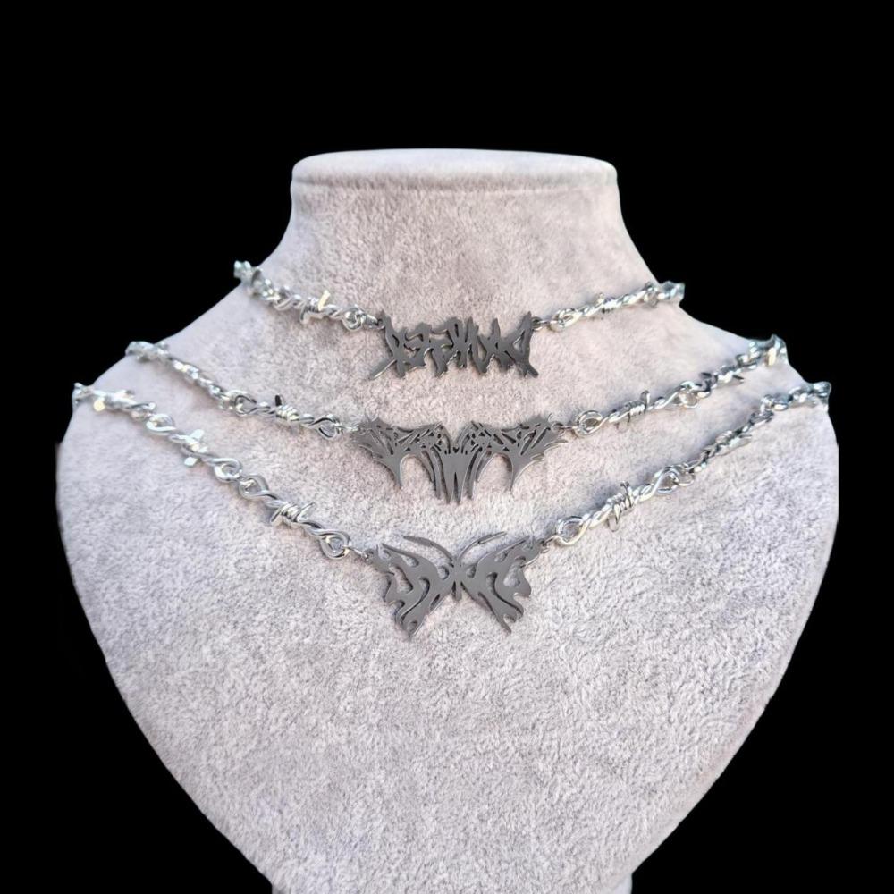 Personality Hip-hop Style Hollowed-out Black Butterfly Pendant Necklaces for Woman Men Thorny Collarbone Chain Hot Girl Jewelry