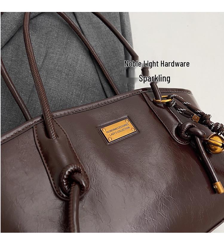 2024 Vielseitiger Pendler mit großer Kapazität: Französische Retro Damen Winter Schultertasche