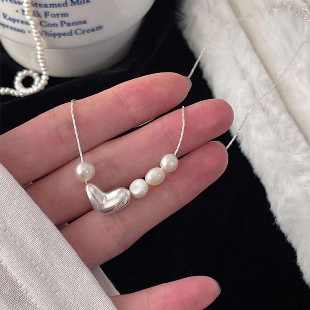 Elegant Pearl Heart Necklace - Trendy Irregular Choker for Women
