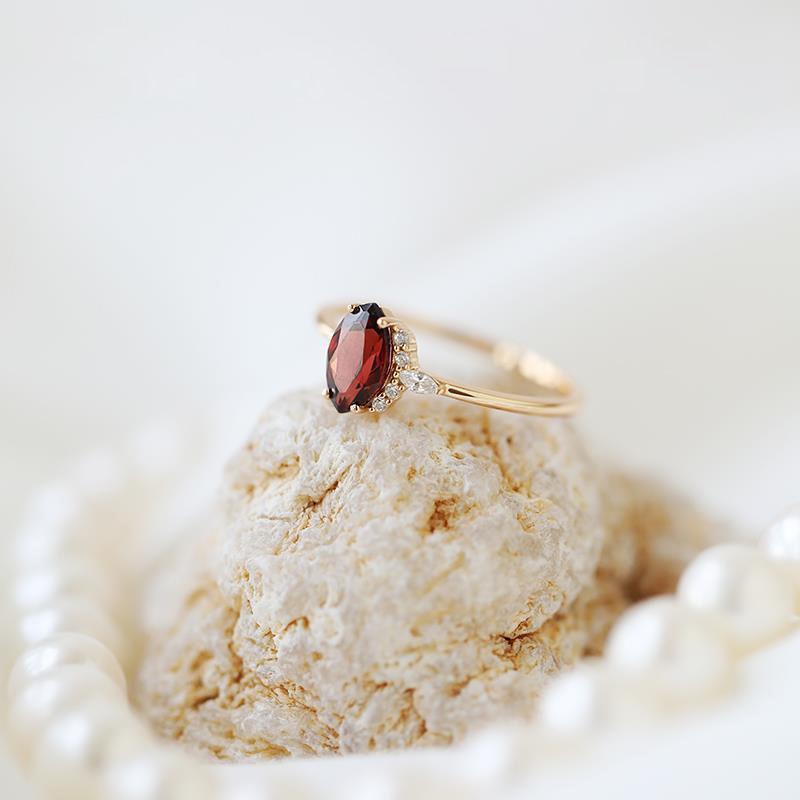 Designer Creative Charm Ruby Faceted Process Opening Adjustable Ring French Light Luxury Charm Aristocratic Lady  Jewelry