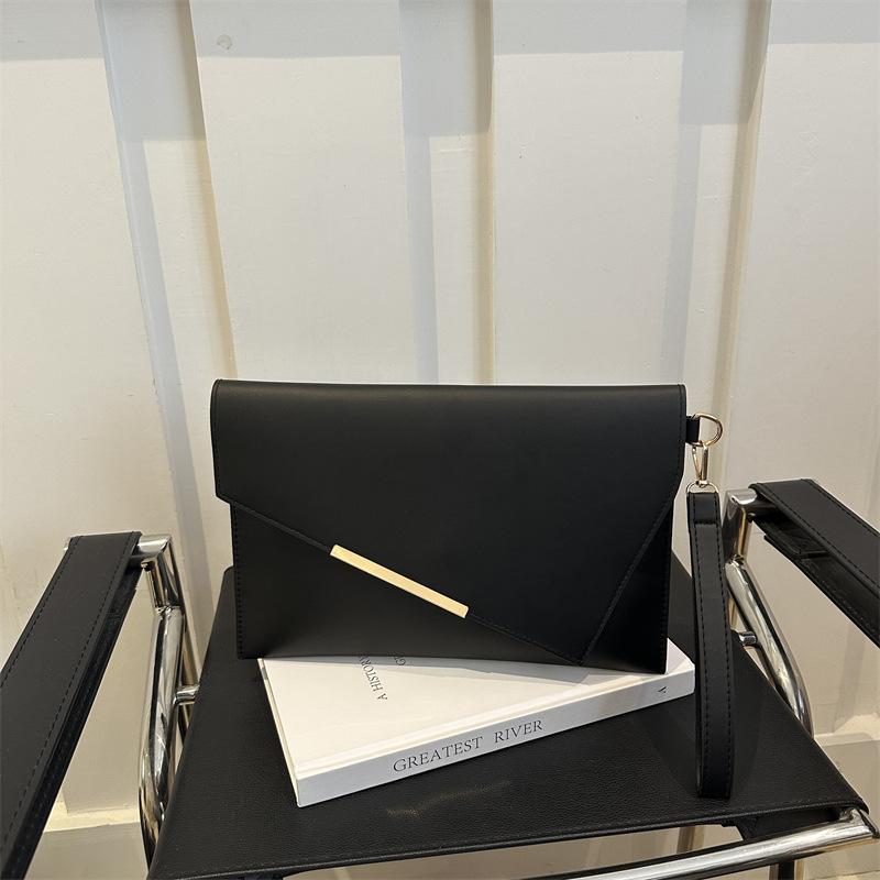 

Повседневная сумка-мессенджер для通勤, женская, нишевый дизайн, маленькая сумка, женская, новая модная простая сумка-клатч, маленькая квадратная сумка чёрный