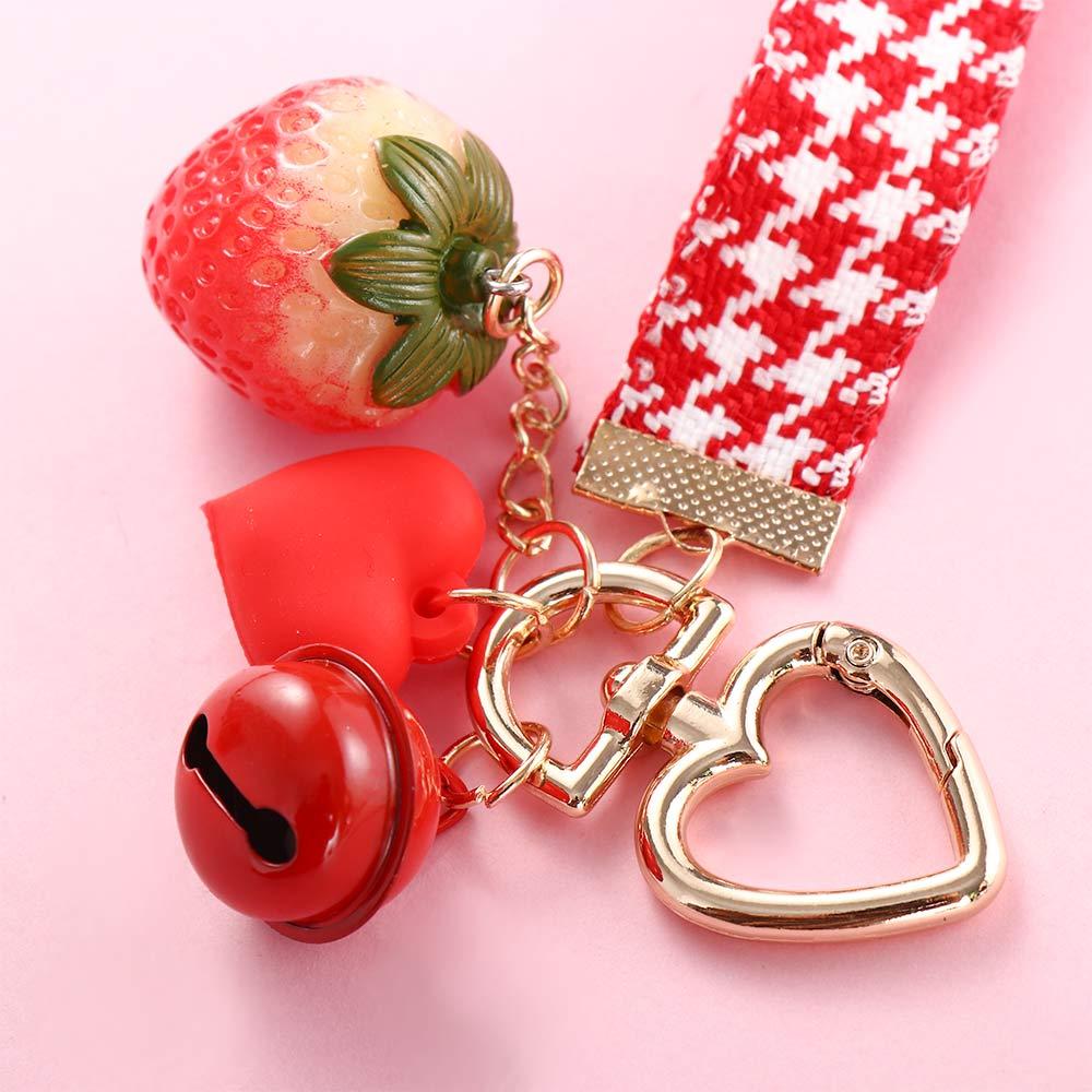 Key charms Gift For Friend Key Holder Backpack Pendant Strawberry Heart Keychain Key Accessories