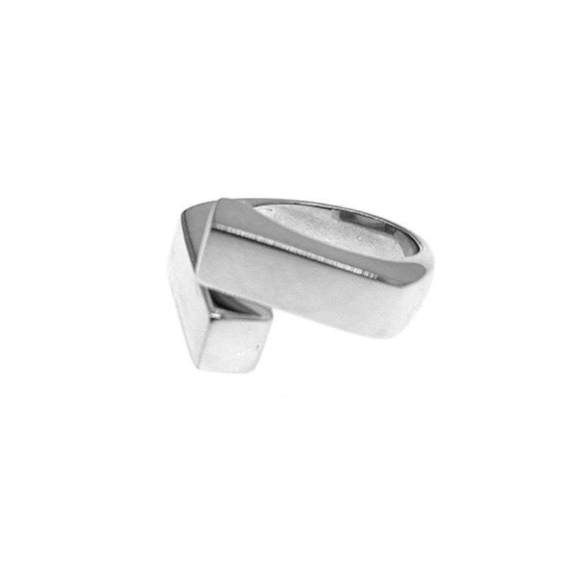 Su Chuang S925 Sterling Silver Geometric Wave Cross Square Ring for Women - Cool Niche Design for Index Finger.