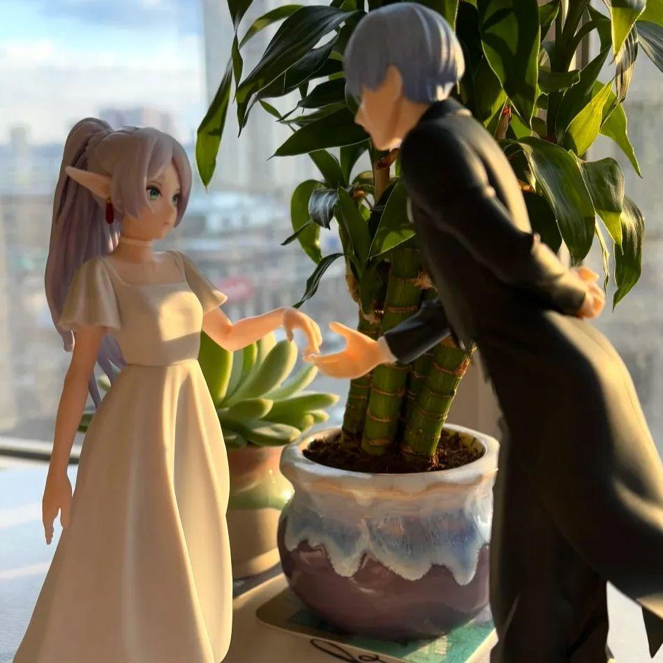 18-20cm Frieren: Beyond Journey's End Anime Figure Frieren Himmel Proposal Dance Action Figure PVC Ornaments Toy Brithday Gift