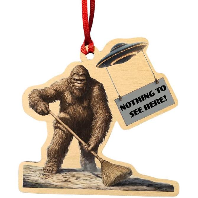 Bigfoot & Yeti Snowball Fight Ornament – Birch Wood Holiday Decoration – Fun Cryptid