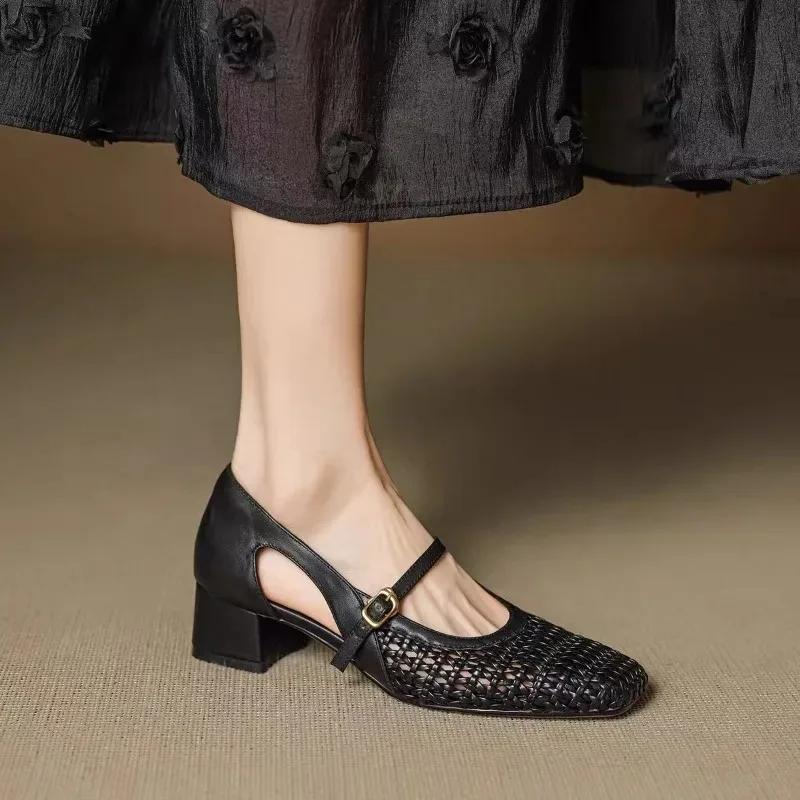Fashion French Vintage Soft Leather Square Toe Woven Cutout Mary Jane Shoes Women's 2025 New Kitten Heel One Strap Single Shoes
