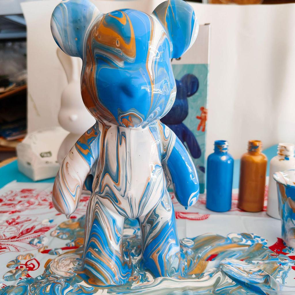 Acrylic Pigments White Bear Set for Creative Handcrafted Graffiti Painting