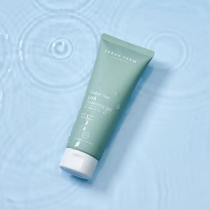 Sarapharm_Green Tea LHA Cleansing Gel 150ml