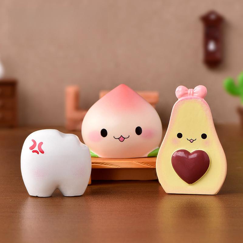 Charming Resin Craft Cartoon Avocado Sushi Figurines Adorable Miniature Ornaments