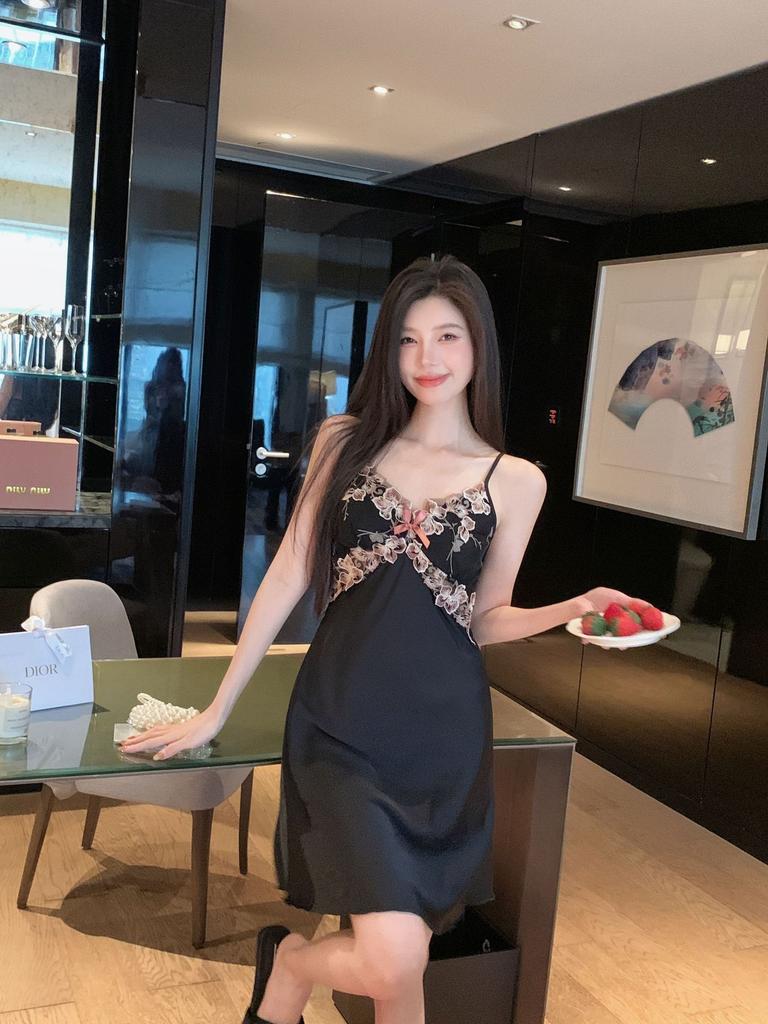 Acetate sexy suspender pajamas women's summer nightgown set high-end embroidered nightgown antique silk loungewear