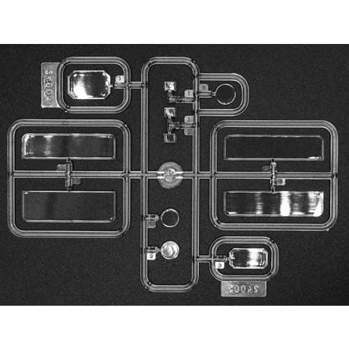 ICM 1/24 Scale Model T Ford 1912 Light Delivery Plastic Model 24008