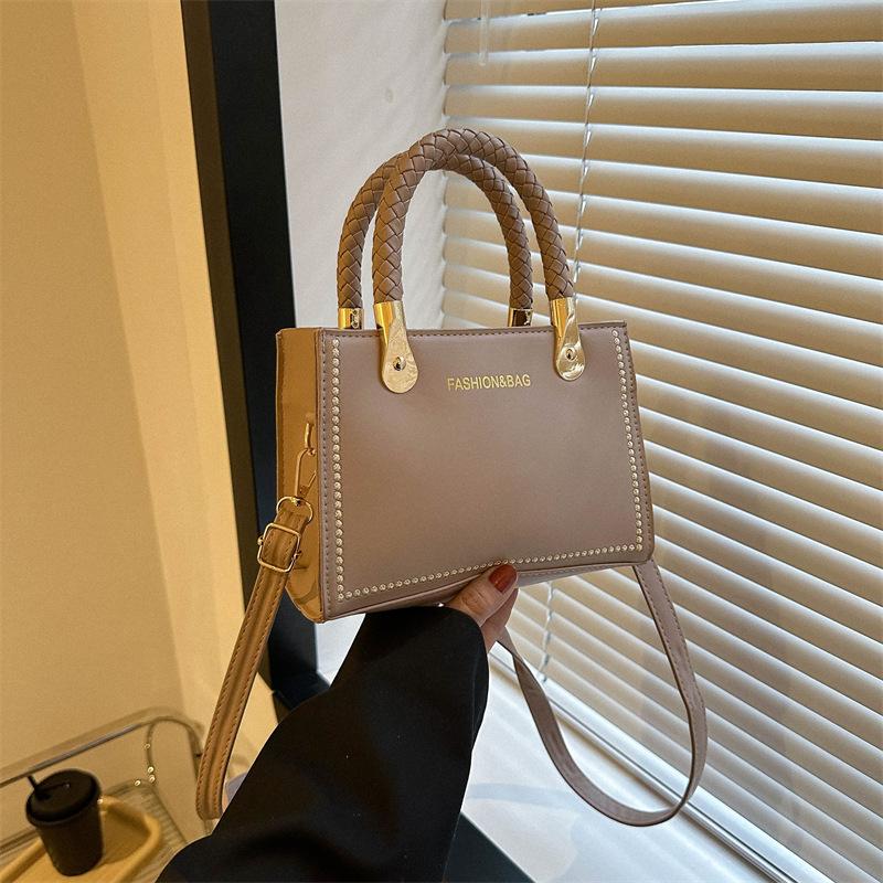 Casual women's portable solid color women's bag 2025 popular new trendy fashion shoulder bag crossbody small square bag