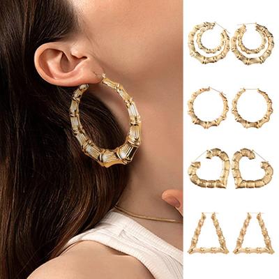 1 Paar übertriebener Hoop ausgehöhlt polierte Bambusgelenklegierung galvanisierte Ohrdekoration Schmuck