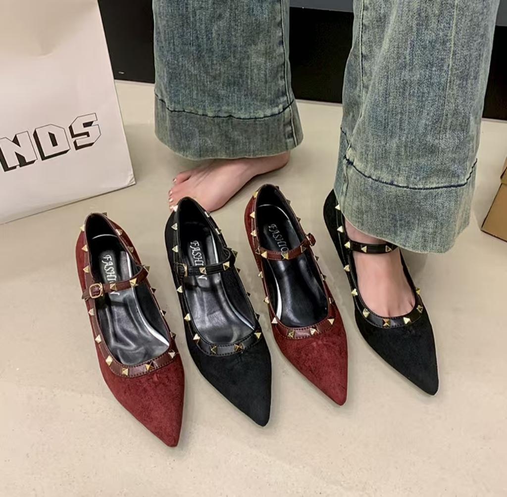 Fashion Korean Shoes Clogs Platform Pointed Toe Shallow Mouth Increas Height Rivets Studs Female Footwear 2025 Creepers New Summer