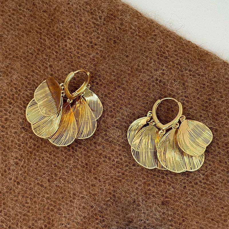 Elegant Ginkgo Leaf Tassel Ear Cuffs - Luxury Versatile Stud Earrings with a Fashionable Design for Women