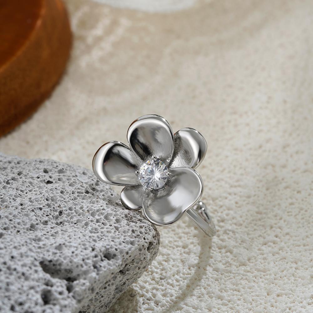 Delicate Flower Ring Open for Women Sparkle Rhinestone Floral Rings Stainless Steel Gold Color Petal Fashion Designer Zircon