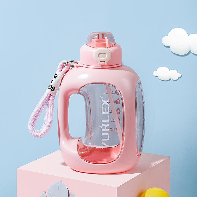 Large-capacity Sports Water Bottle with Straw, Heat-resistant Portable Water Bottle for Students in Summer
