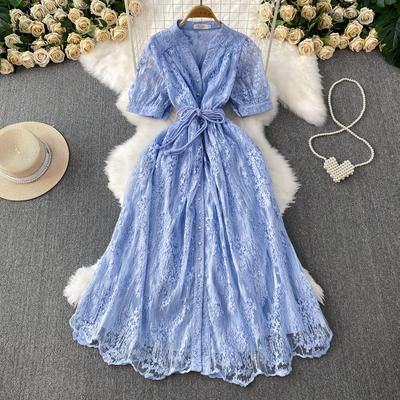 Robe élégante et stylée à col en V en dentelle à manches courtes pour femmes, robe princesse d'été cintrant la taille et amincissante