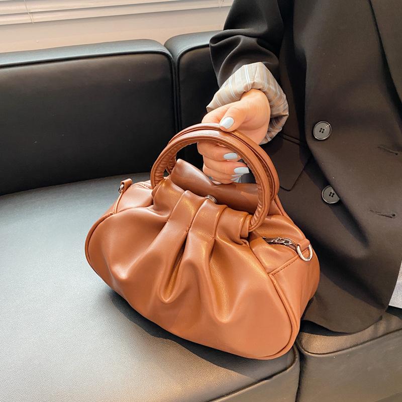 A Versatile Retro Solid-color Cloud Pleated Bag A Single-shoulder Crossbody Bag Under The Armpit