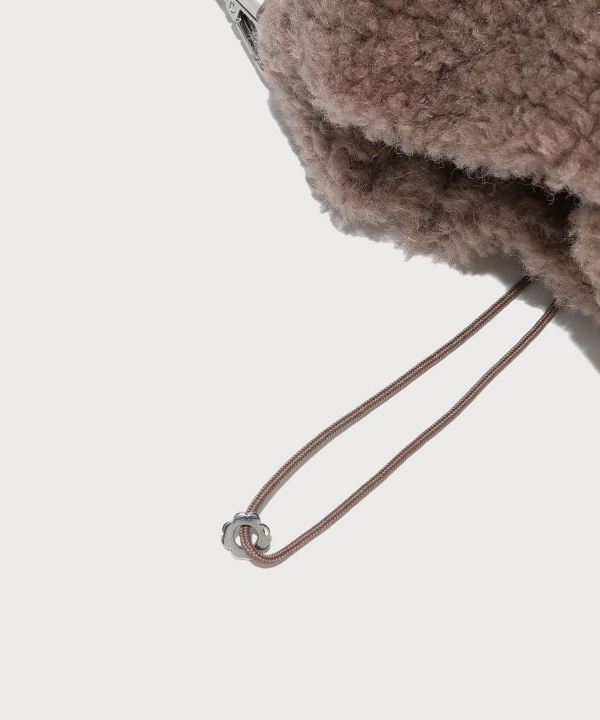 Covernat Woman Clover Heart Fluffy Bucket Bag Brown