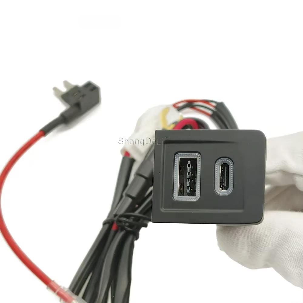 Car Charger Phone Charge USB Port Charger PD QC3.0 Car Charger Outlet Adapter Compatible For VW Multivan T5 2003-2008